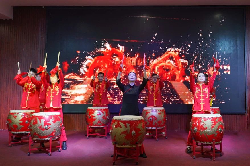 歲末盛典 揚(yáng)帆啟航 | 2024年湘聯(lián)電纜年會(huì)圓滿舉行！
